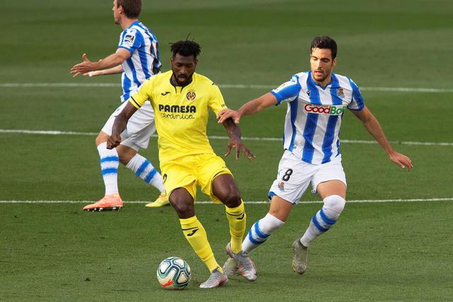 巴萨17岁小将面部受伤缝10针 赛后社交媒体晒图