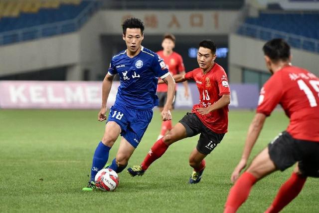 曼晚用FM模拟曼城冬窗操作：引进博尼法斯