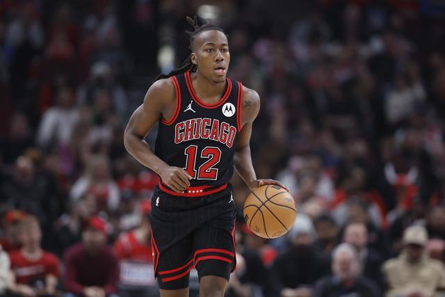 詹姆斯末节超神单节19分 湖人逆天翻盘胜快船